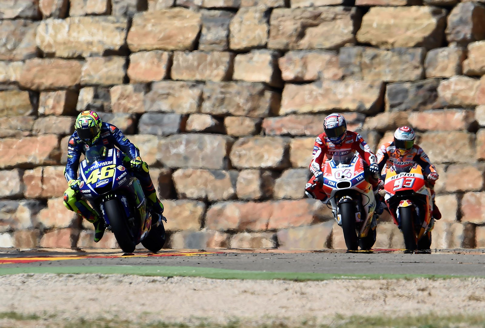 Rossi, Pedrosa disagree over close pass