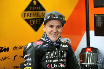 Moto3: Darryn Binder melakukan debut KTM