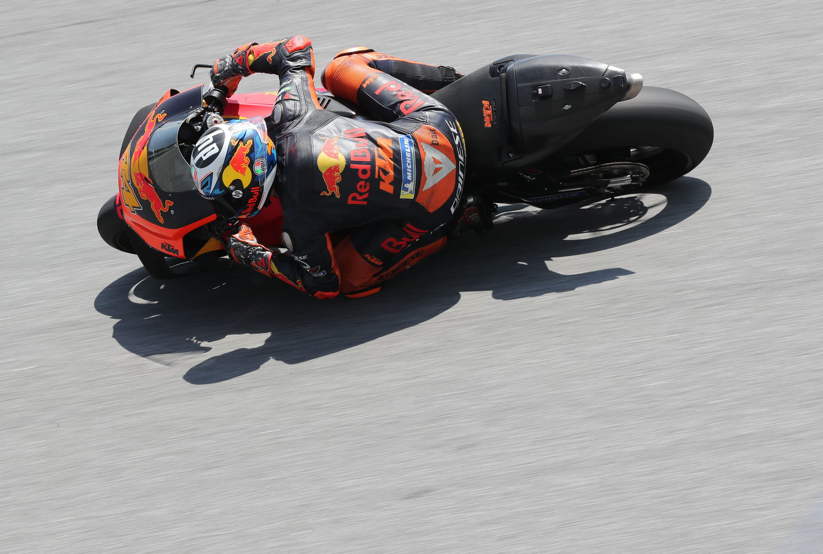 '19 Aprilia 'jauh lebih baik' dari sepeda '18 - Aleix Espargaro
