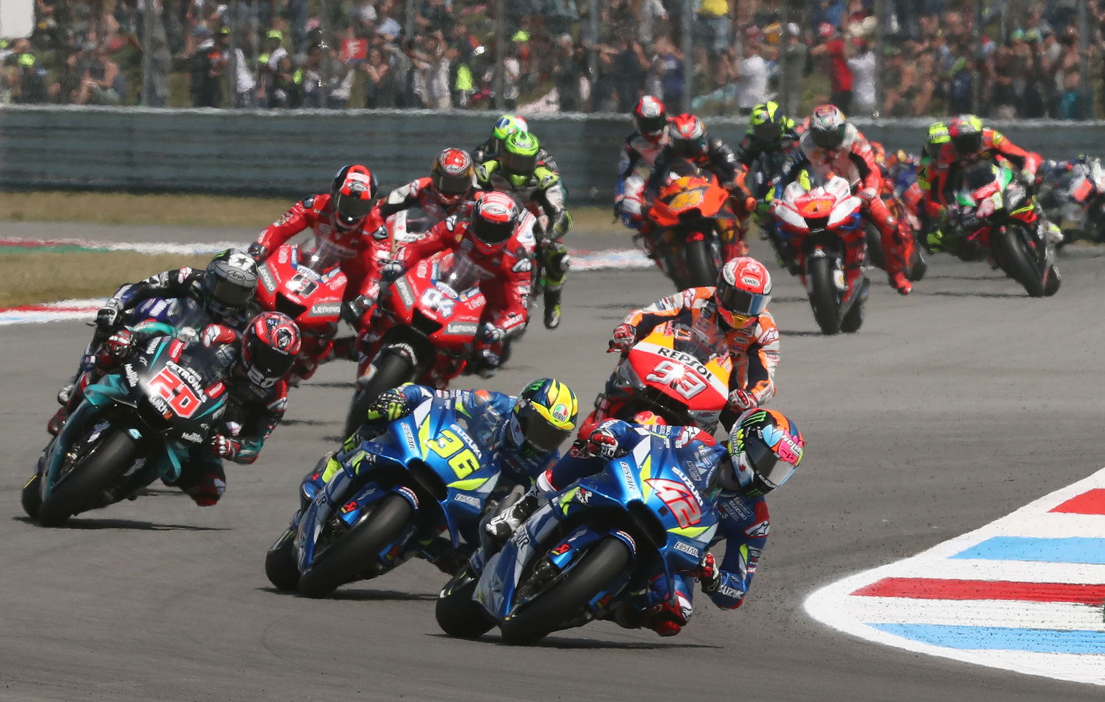 Crutchlow, Quartararo, Vinales menghadapi Cavendish dalam bersepeda jarak jauh