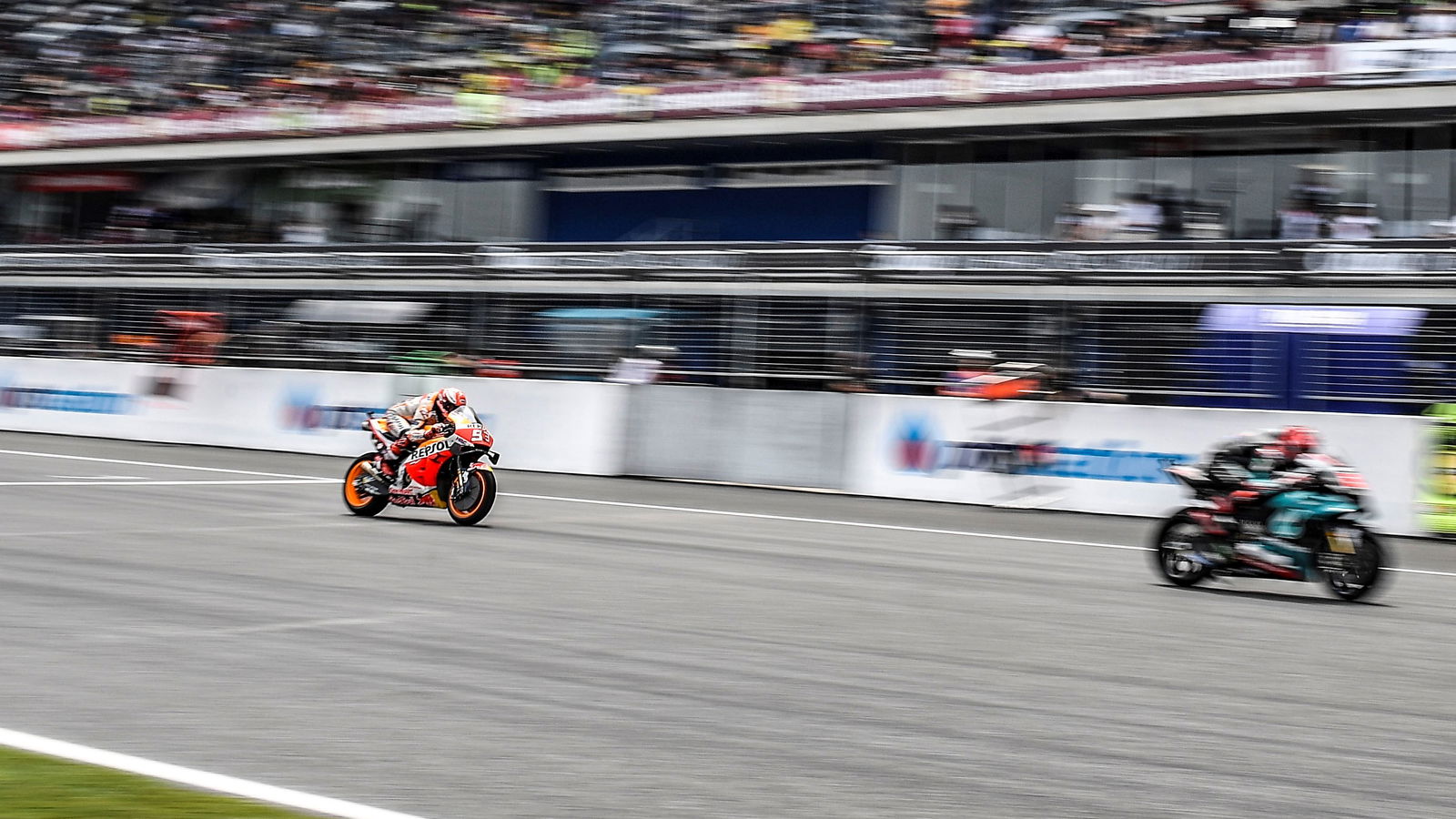 Thai MotoGP - Race LIVE!