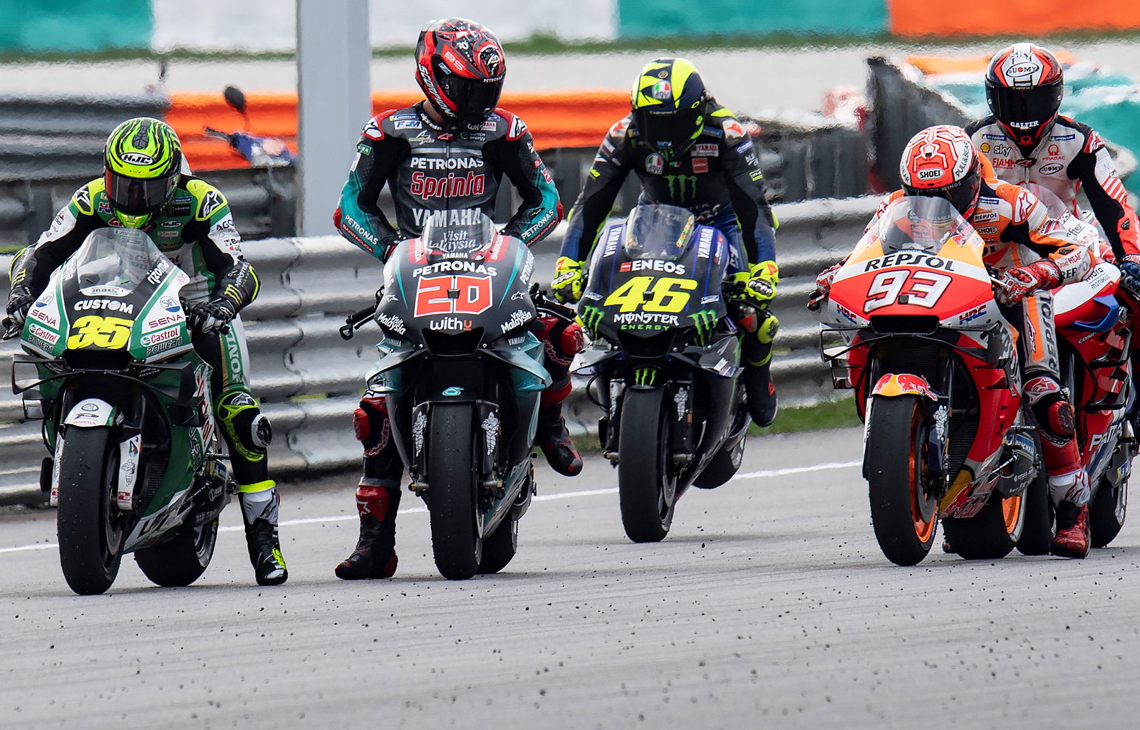 Rossi fokus membantu Italia sebelum panggilan MotoGP di masa depan