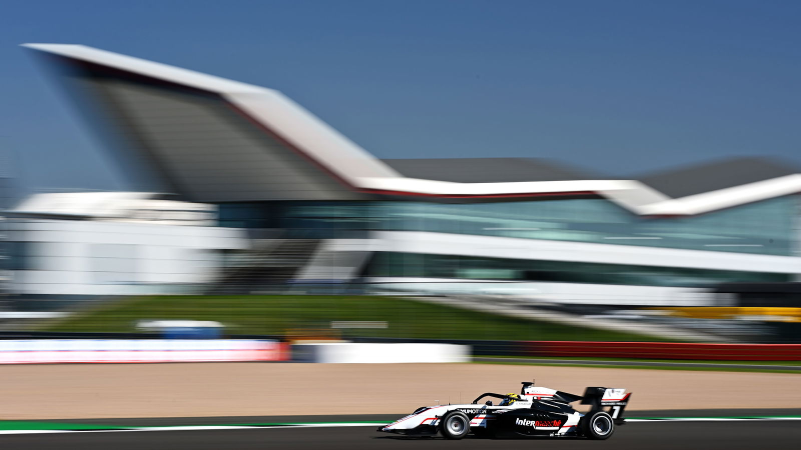 FIA F3 Great Britain - Race 1 Results