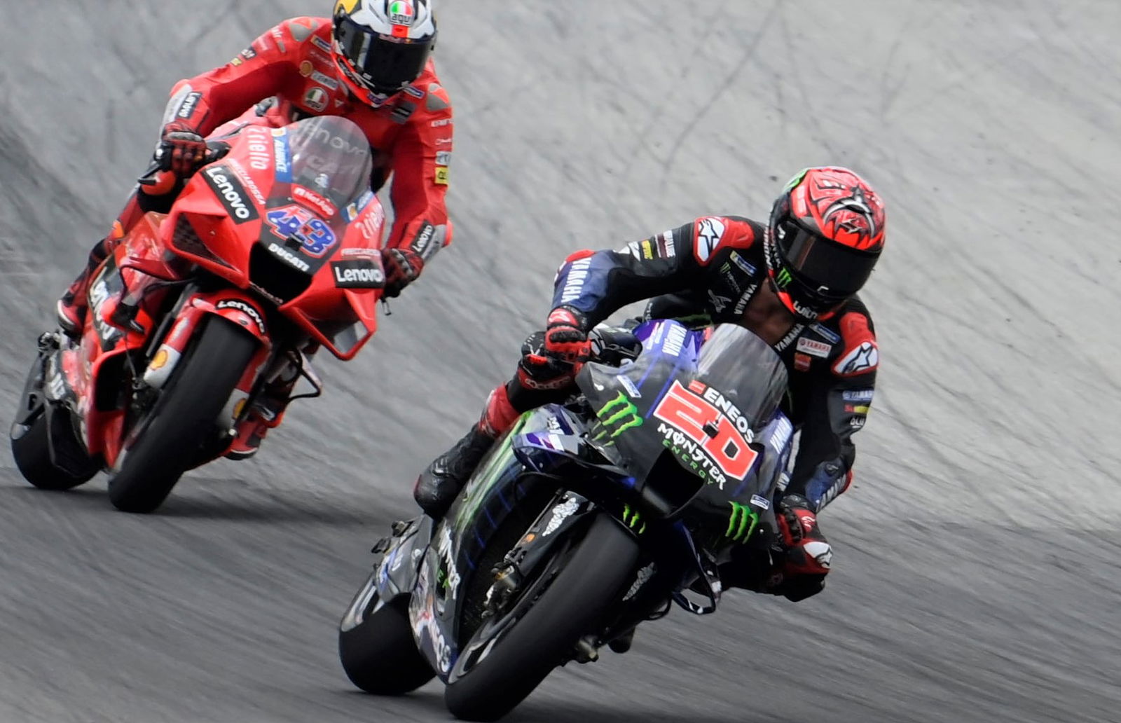 Medium tyre ‘a mistake, impossible to accelerate’ for Bagnaia in closing laps