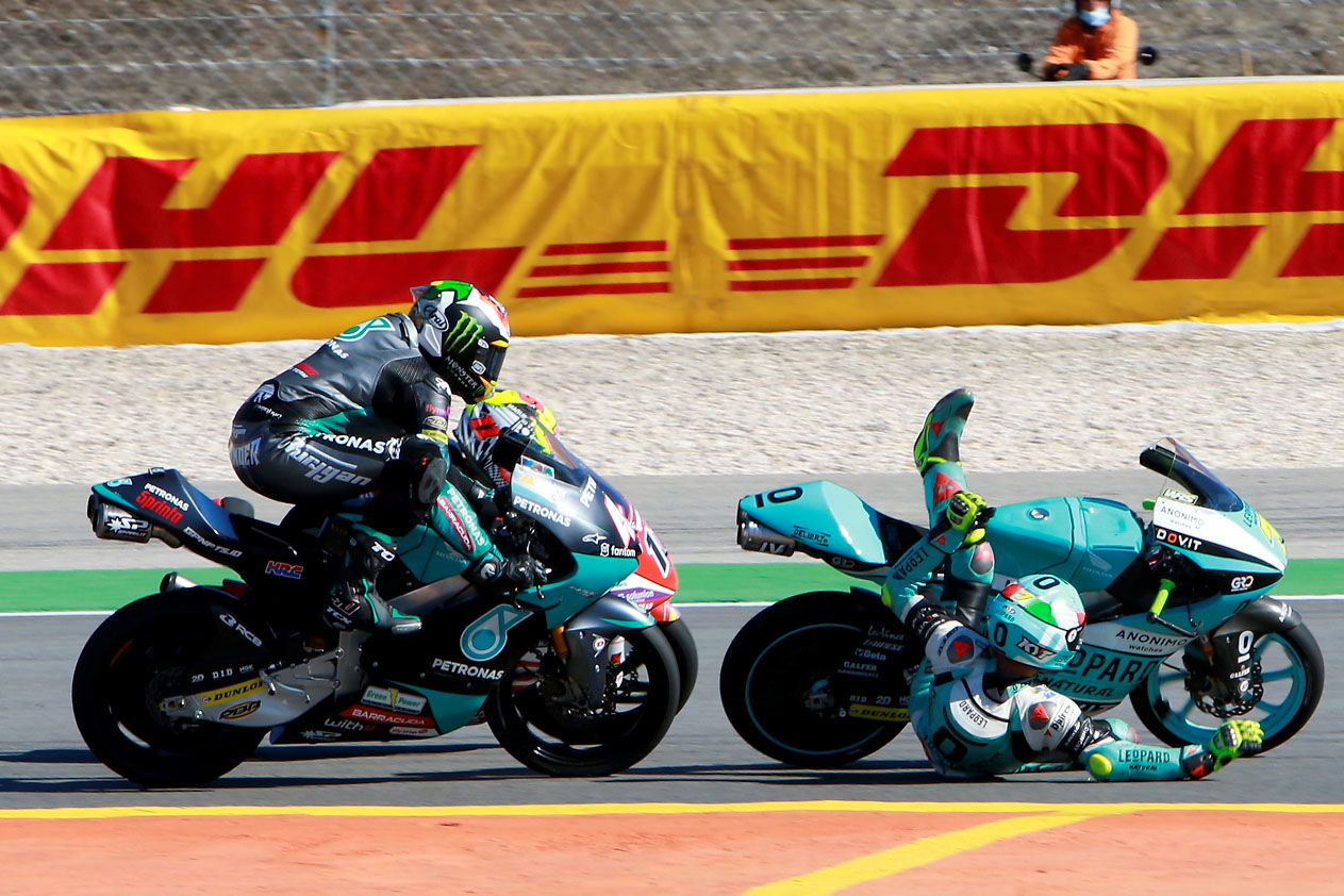 Brotherly battle for Valentino Rossi in penultimate MotoGP race