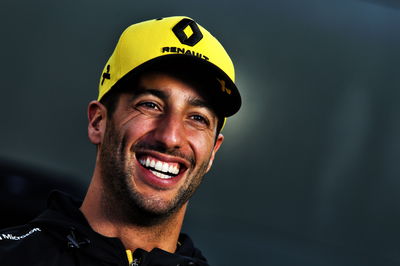 Ricciardo feels “recharged” after ‘draining’ Renault debut