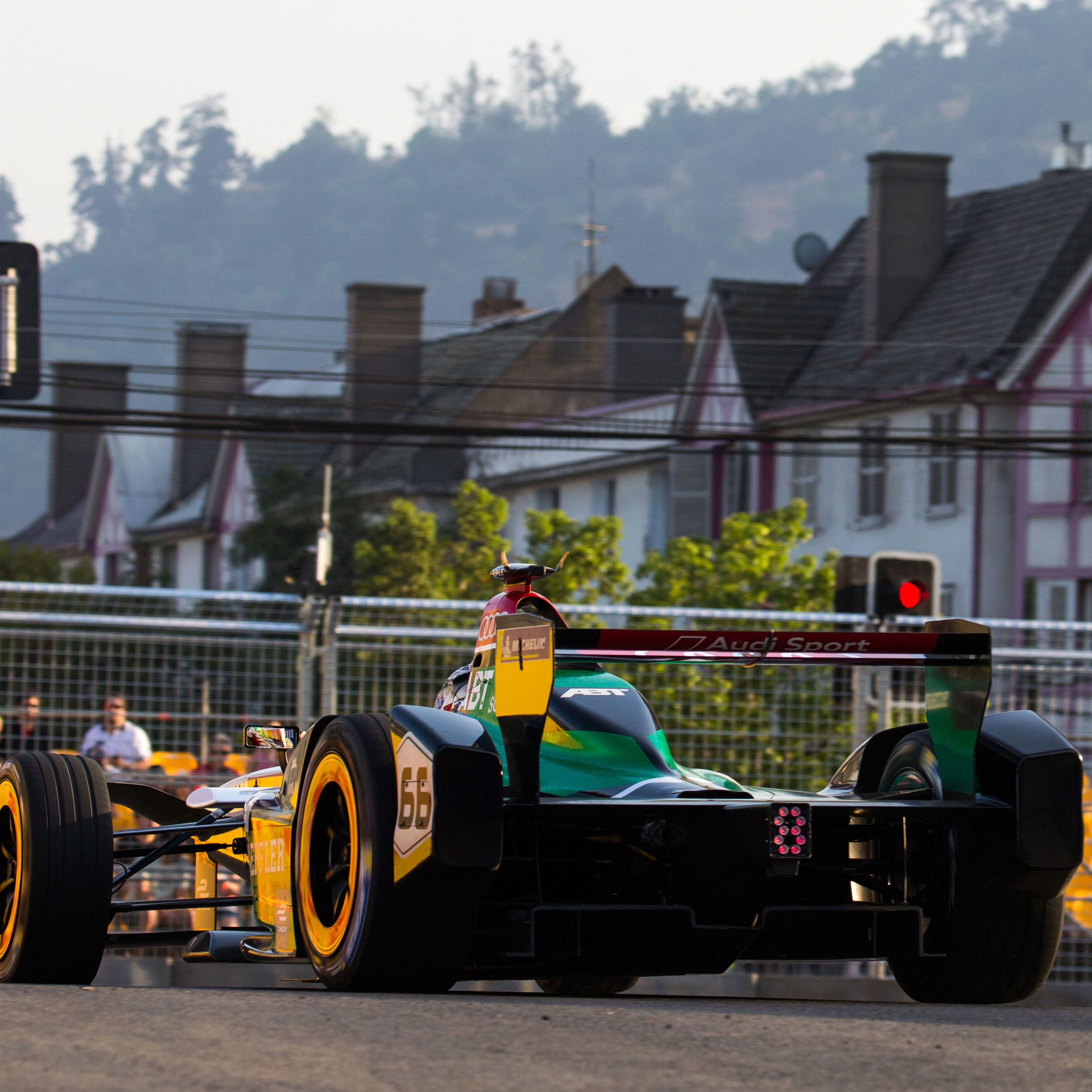 How do you drive a Formula E car?