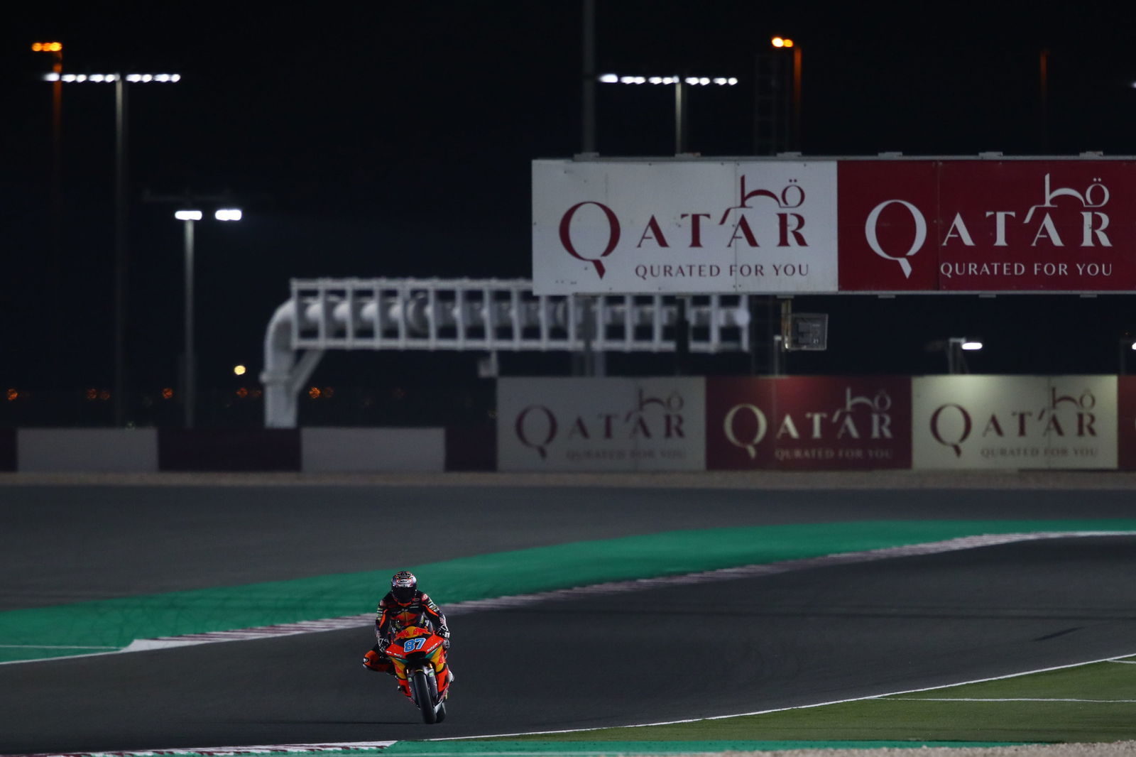 Lowes looking for 'strong start', Fernandez 'still to try things'