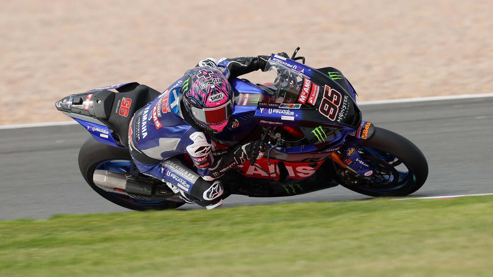 Tarran Mackenzie Dinyatakan Fit untuk Tes BSB Snetterton
