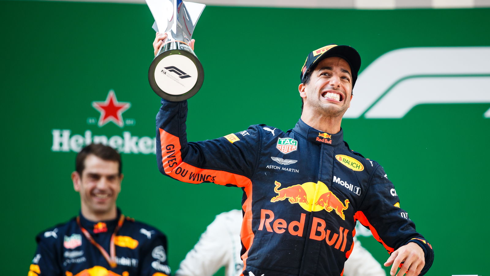 Ricciardo: Kemenangan 'hadiah nyata' bagi mekanik Red Bull