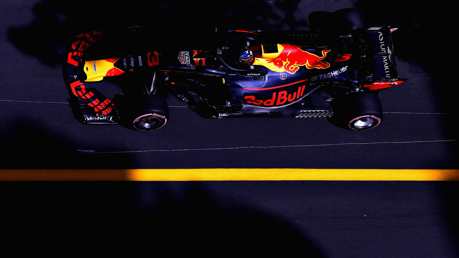 Ricciardo bertahan untuk kemenangan Monaco F1 setelah masalah mesin