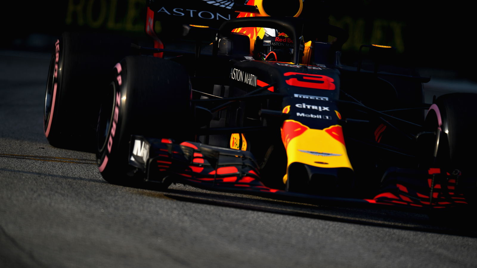 Ricciardo leads Verstappen as Red Bull impress in FP1