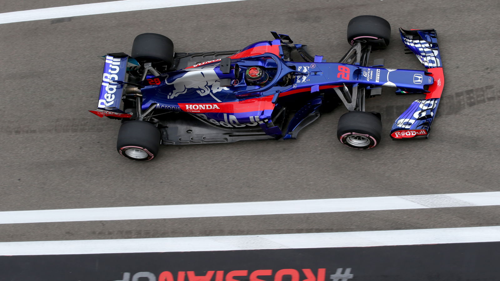 Honda switches back to previous-spec power unit