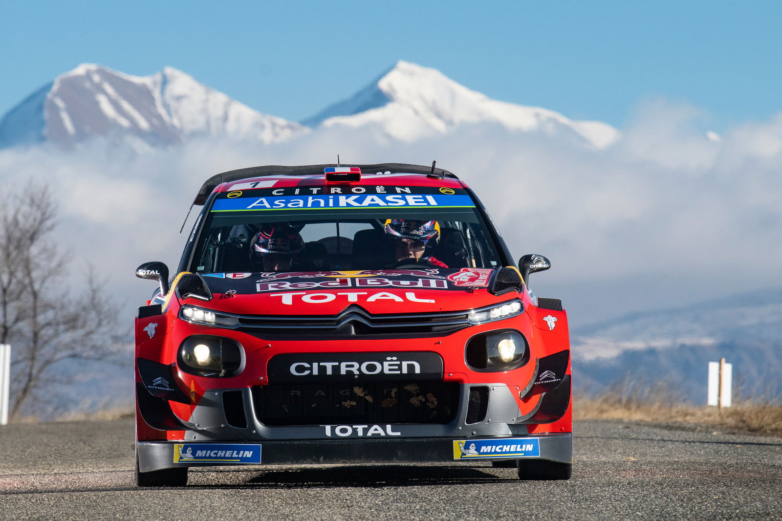 Neuville edges ahead of Ogier