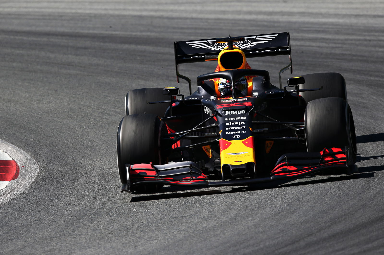Verstappen: Pembalap F1 harus tinggal di rumah jika itu penalti