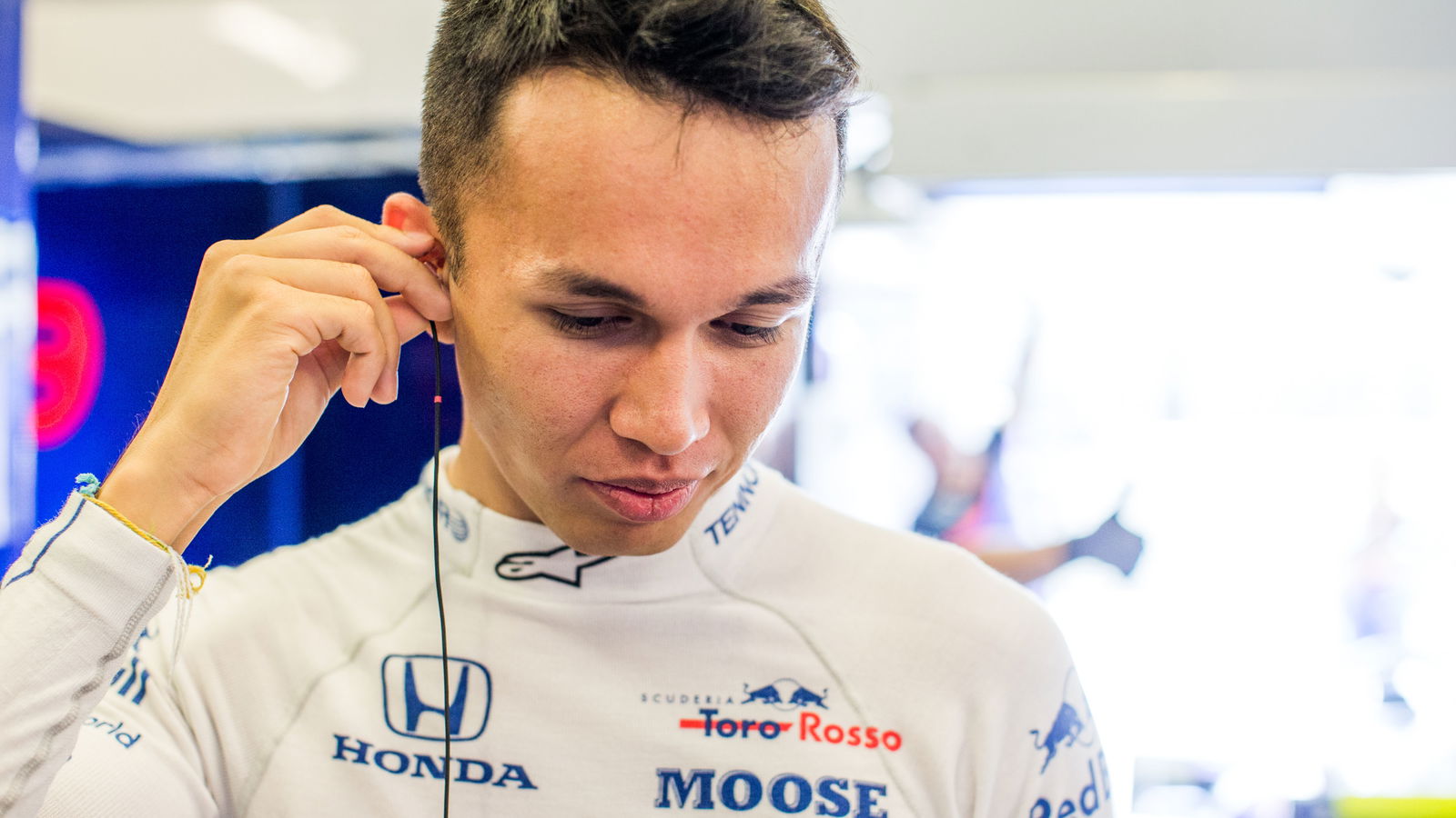 Albon: Red Bull melakukan 'lompatan besar ke ujung yang dalam'