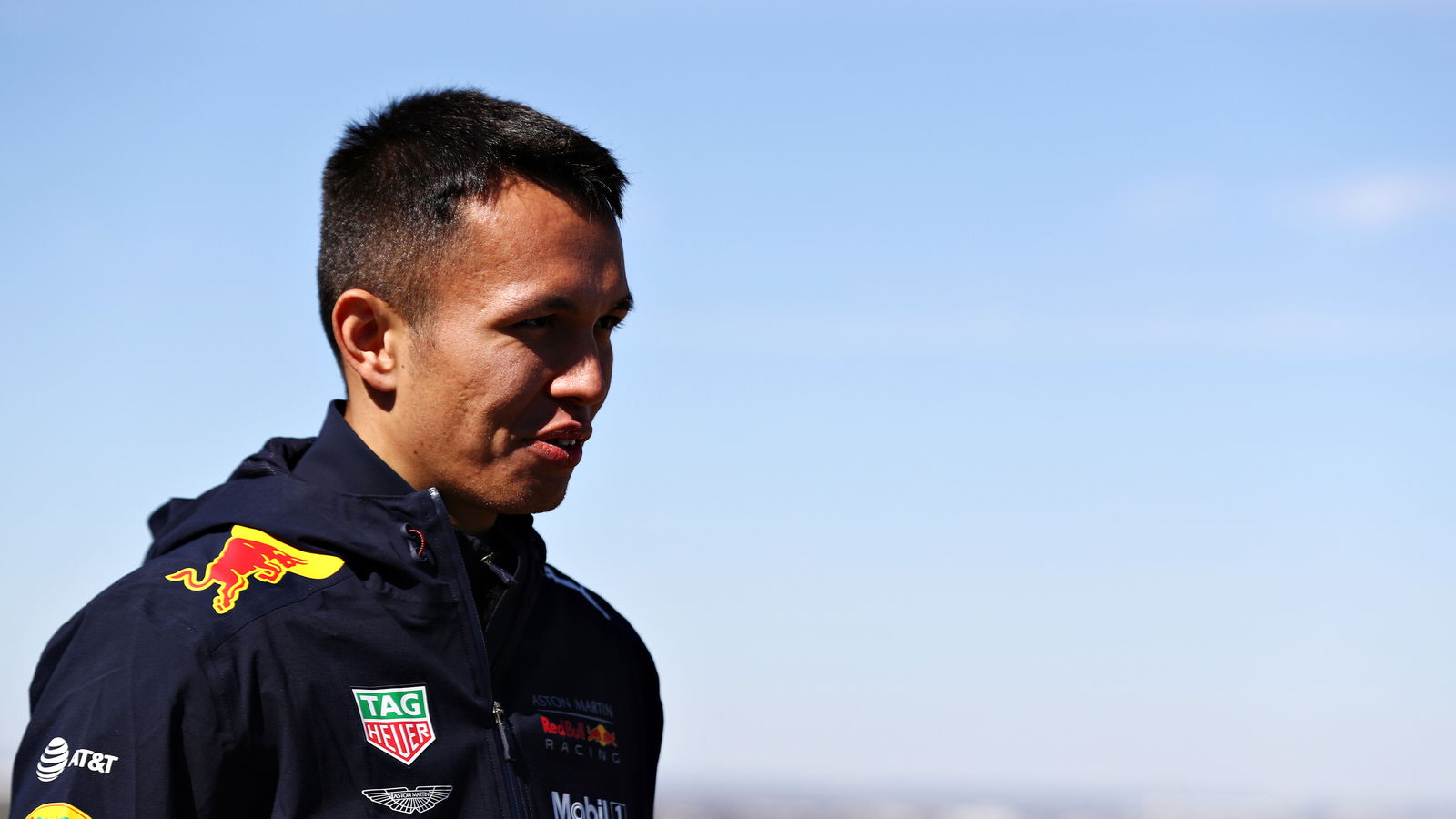 Albon belum membahas masa depan Red Bull F1 dengan Marko