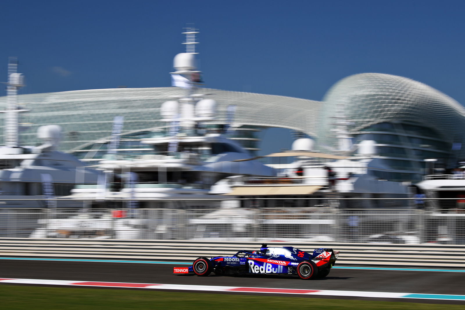 Bottas quickest, Vettel crashes in first Abu Dhabi practice