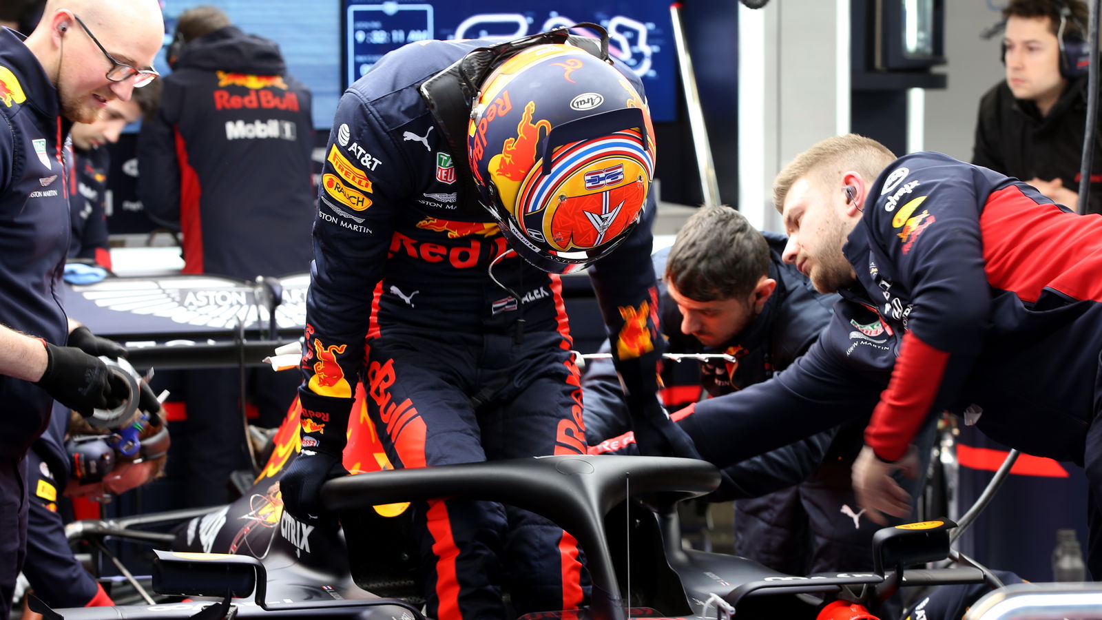F1 drivers could miss sessions if mechanics test positive