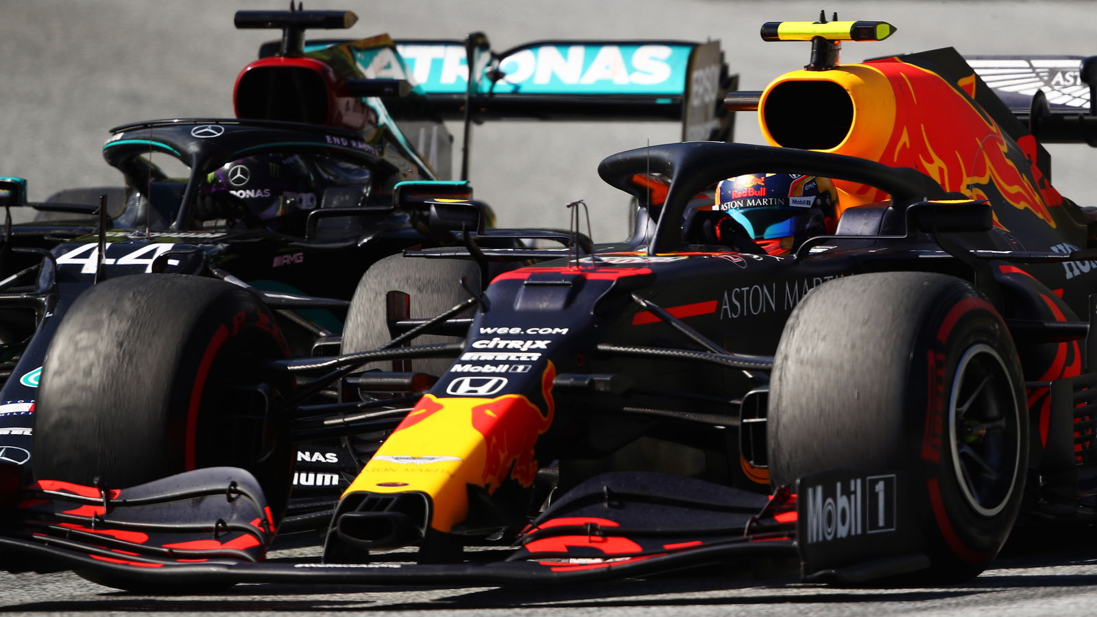 Hamilton needs to question approach after Albon clash - Horner