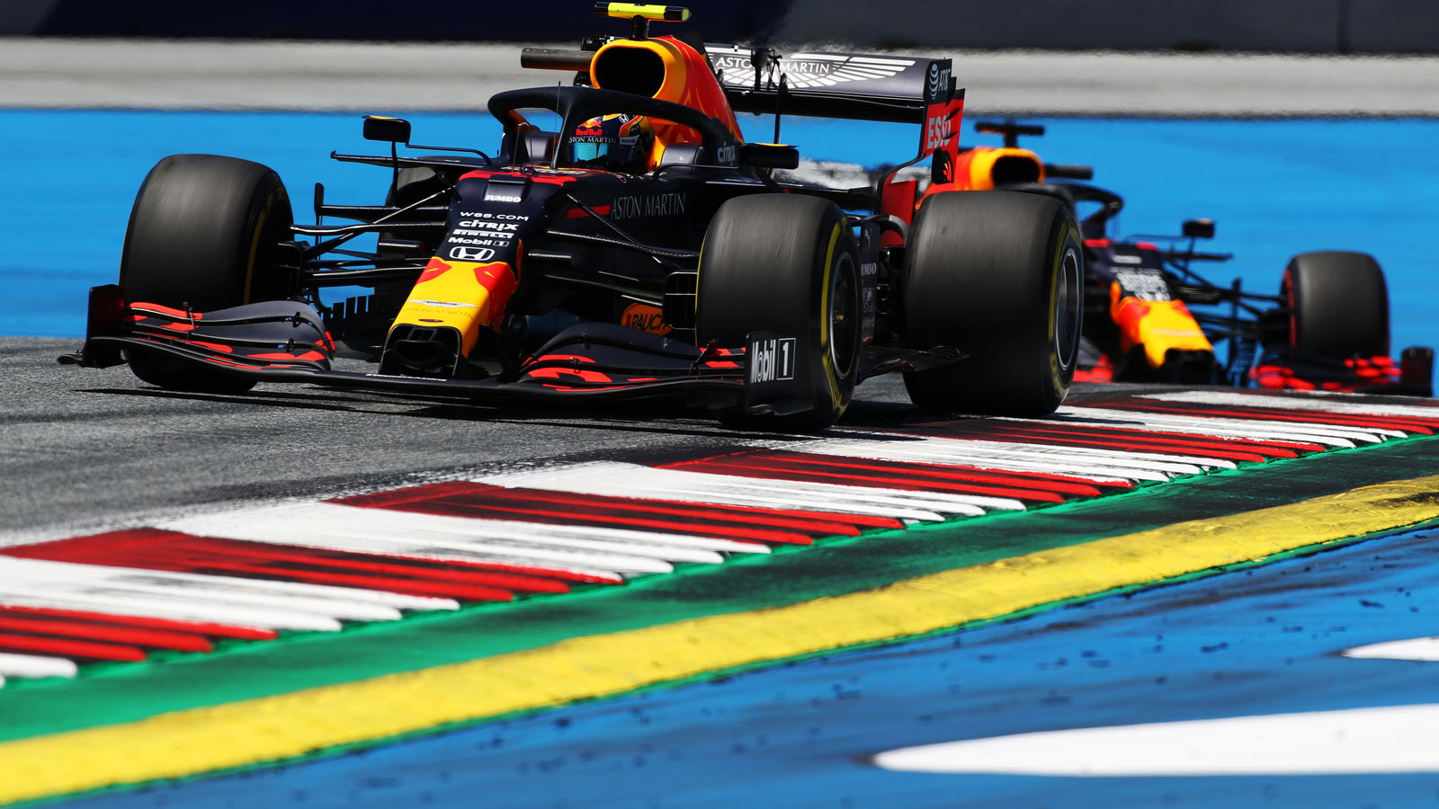 Albon 'tidak panik' tentang kesenjangan dengan rekan setimnya di Red Bull F1 Verstappen