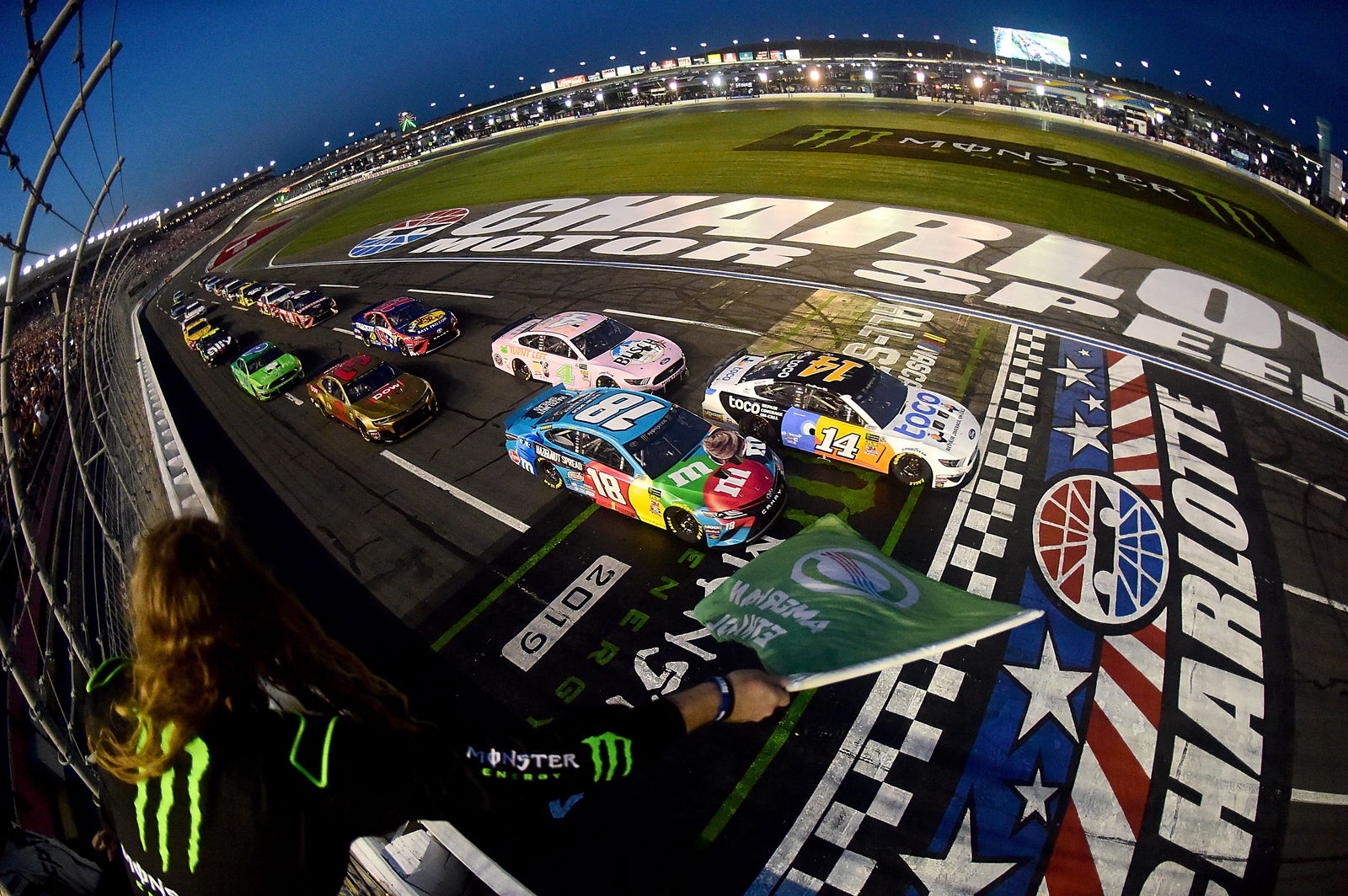 Fireworks erupt on pit road between Bowyer and Newman 