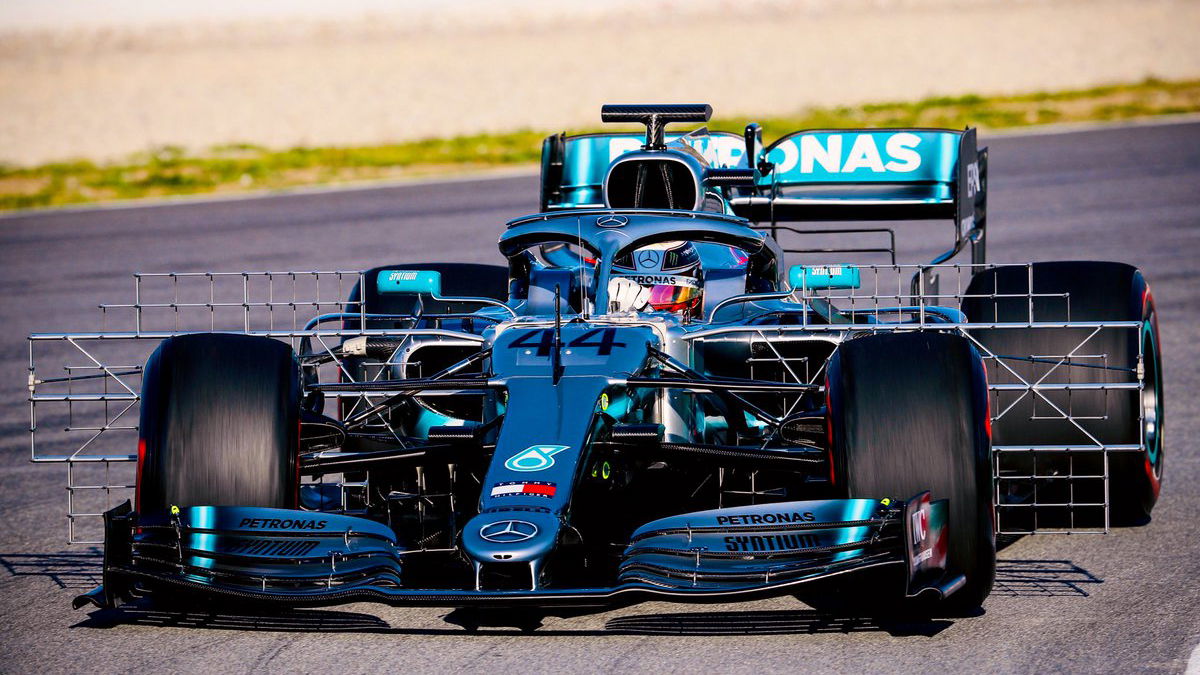 Mercedes rolls out revised W10 for second F1 test