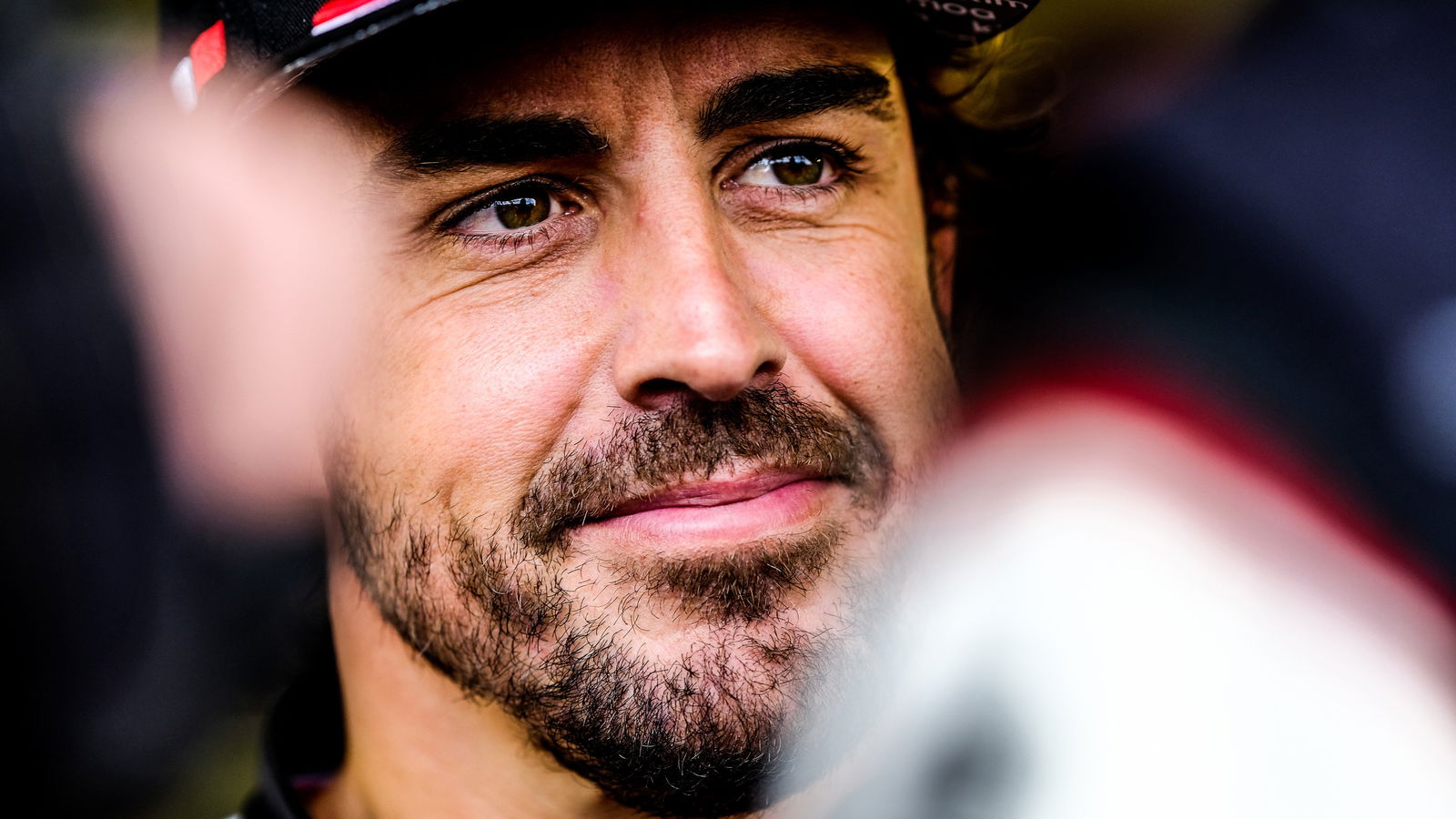 Gosip F1: Alonso mengungkapkan kontak Mercedes, 