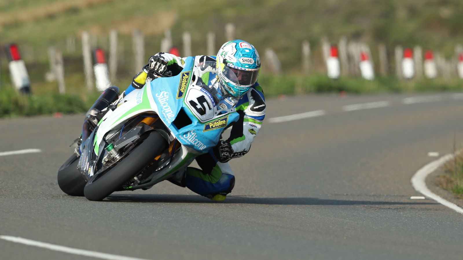 TT 2018: Harrison raises bar further with 133mph lap