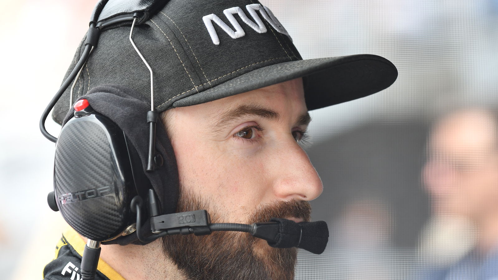 James Hinchcliffe walks away from Indy 500 qualifying shunt