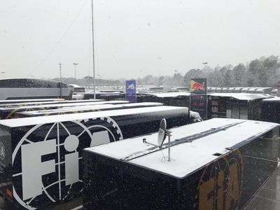 Snow delays third day of F1 testing in Barcelona