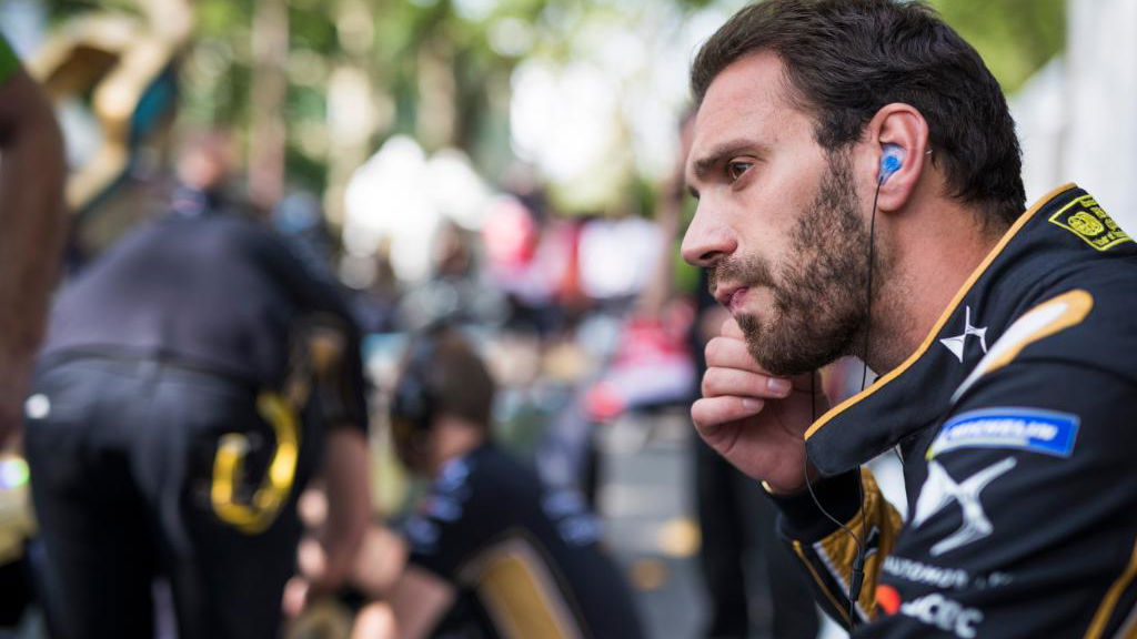 FE champion Vergne open to top three F1 team offer
