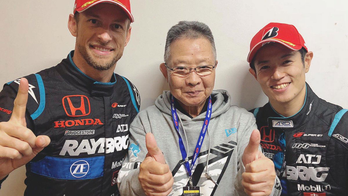 Tombol mantan pembalap F1 memenangkan gelar Super GT 2018