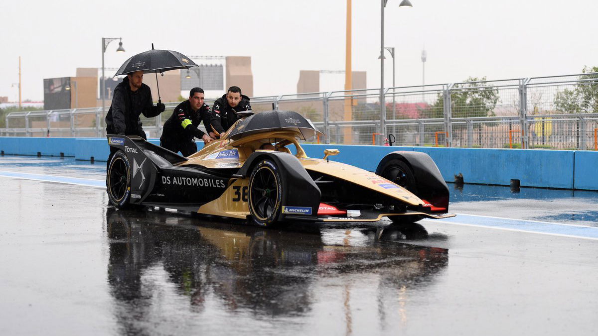 Heavy rain cancels both Ad Diriyah E-Prix practice sessions