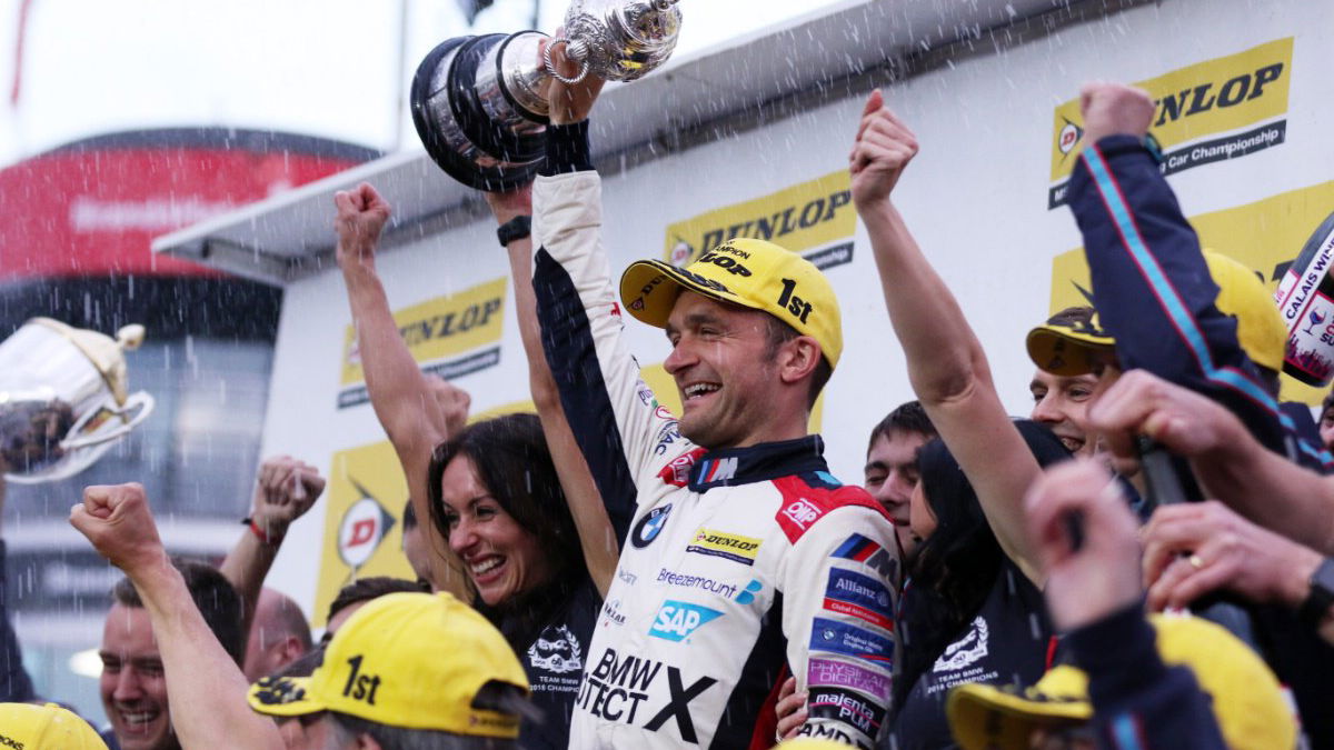 Turkington sticks with WSR for 2019 BTCC title defence