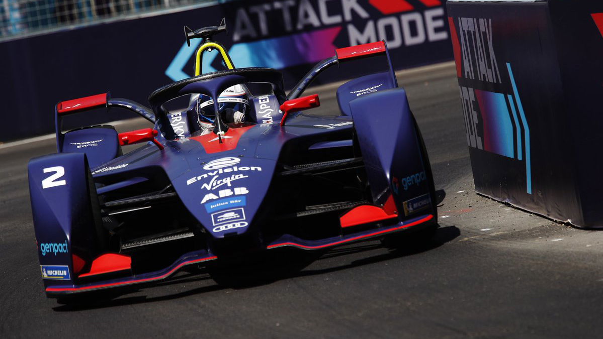 Bird wins Santiago thriller after Buemi crashes out
