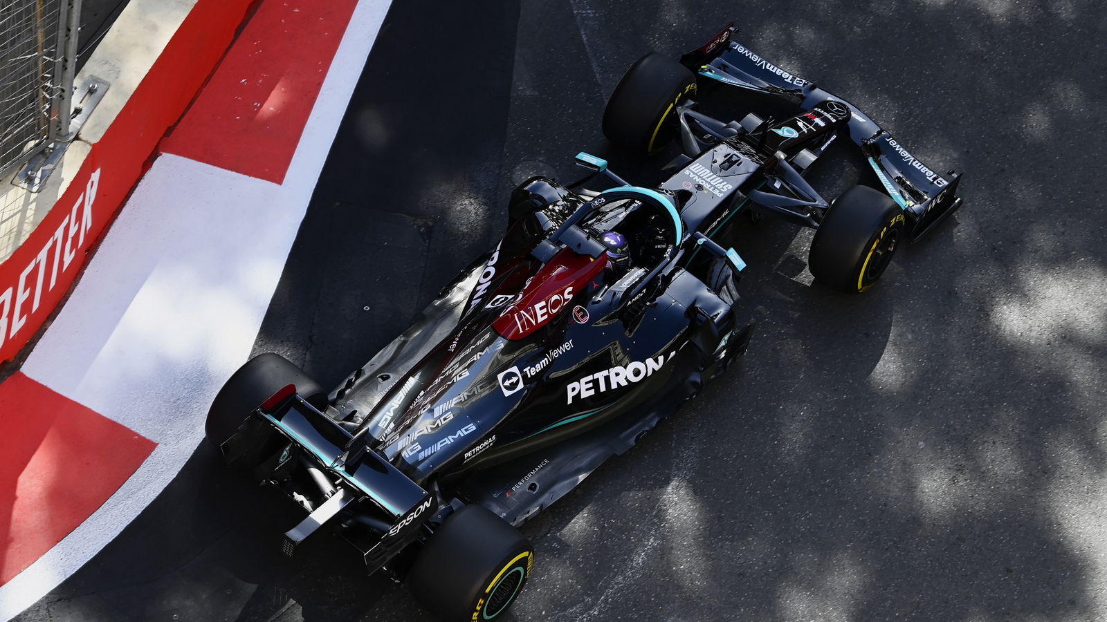 ‘Something fundamentally wrong’ as Mercedes has “worst Friday”
