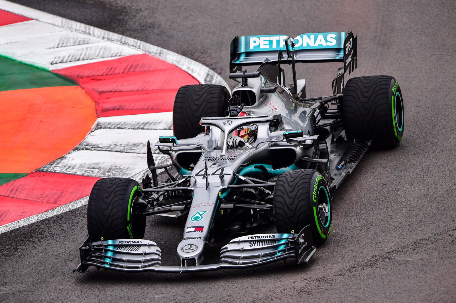 Hamilton berbicara tentang peluang menyegel gelar F1 di Meksiko