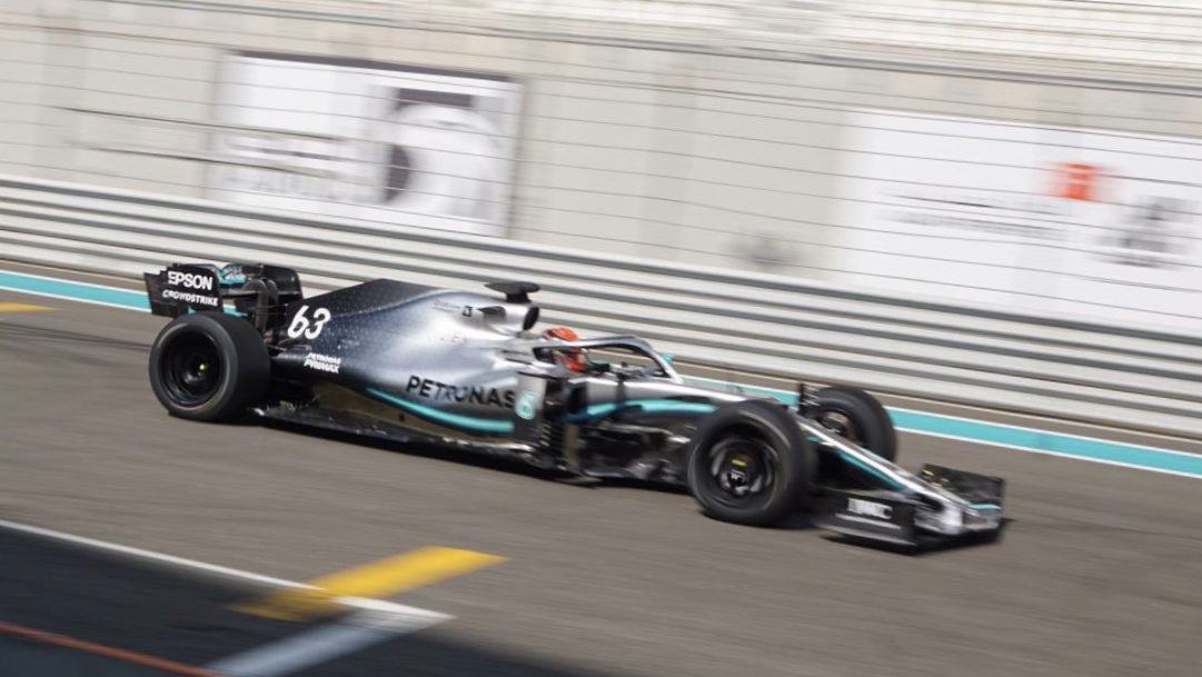 Russell menyelesaikan uji ban F1 18 inci untuk Mercedes
