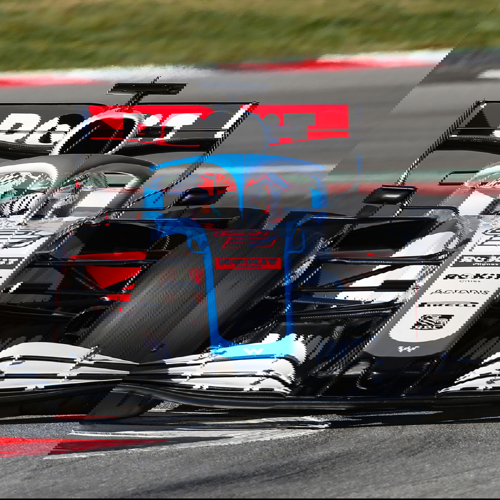 Claire Williams picks up OBE at Buckingham Palace