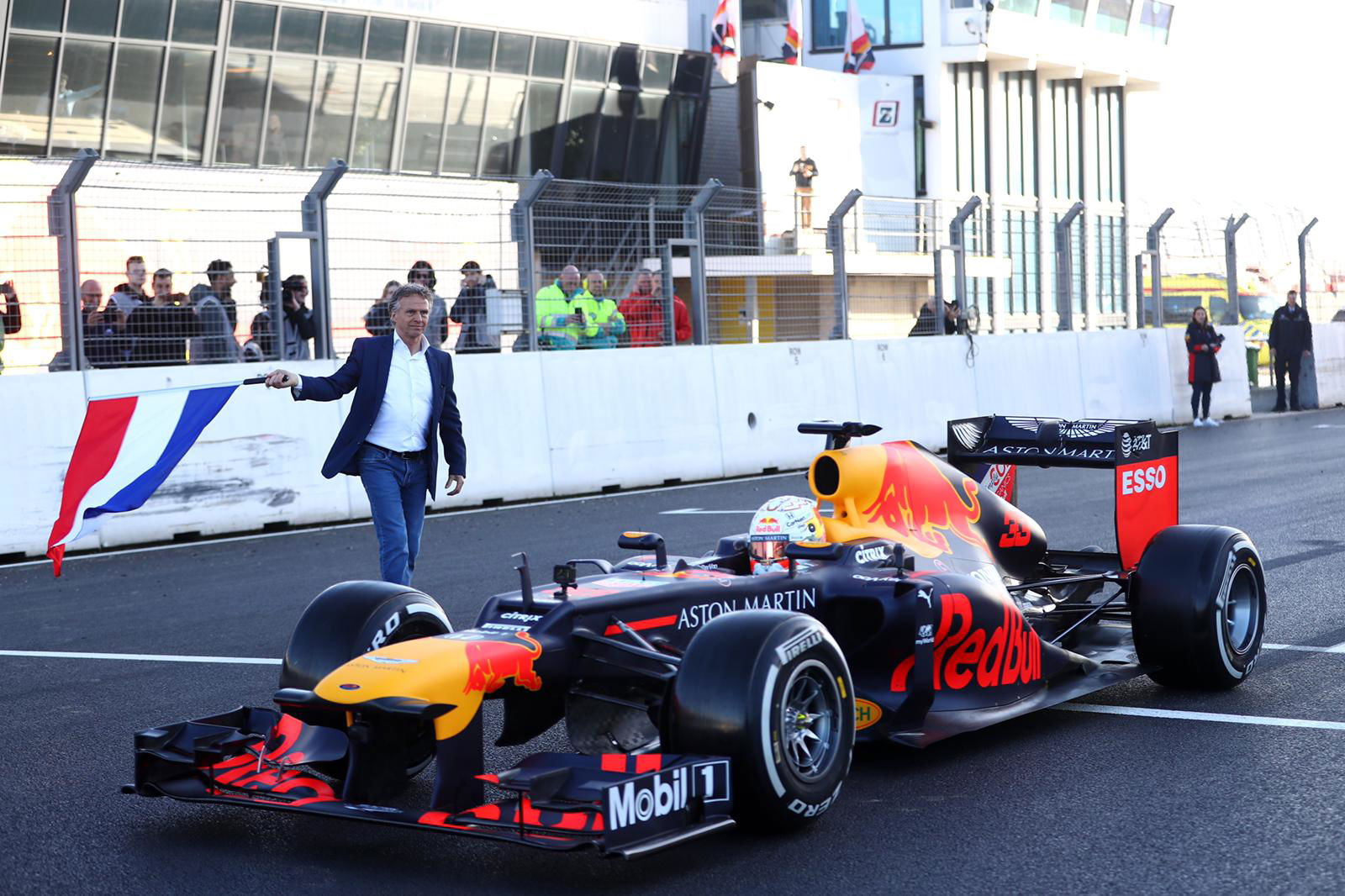 Guenther Steiner tidak bisa sekuat pembalap di tim besar F1