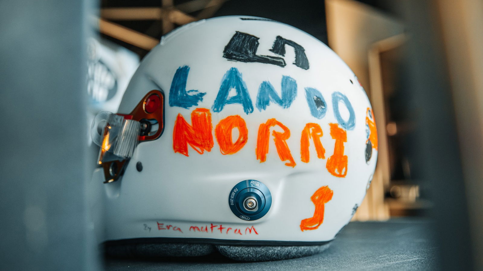 Norris untuk balapan dengan helm yang dirancang oleh penggemar F1 berusia 6 tahun di GP Inggris