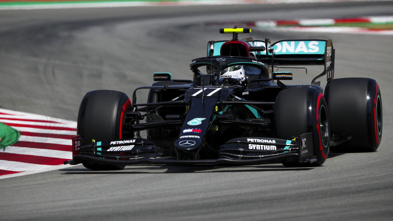 Kesenjangan kecil untuk Hamilton karena tiang F1 GP Spanyol 