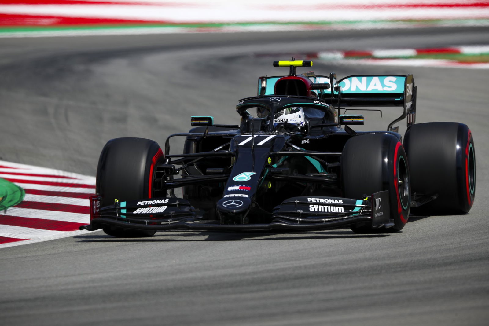 Hamilton menepiskan Bottas ke posisi terdepan F1 GP Spanyol
