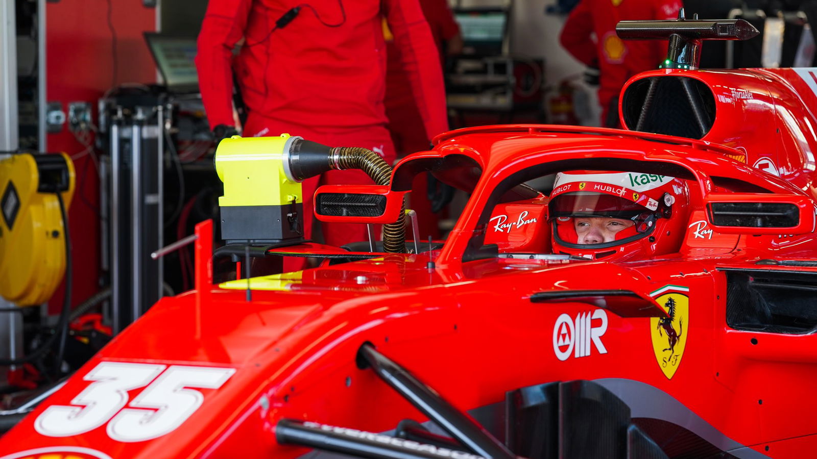 Shwartzman gets first F1 run as Ferrari juniors prep for test debuts