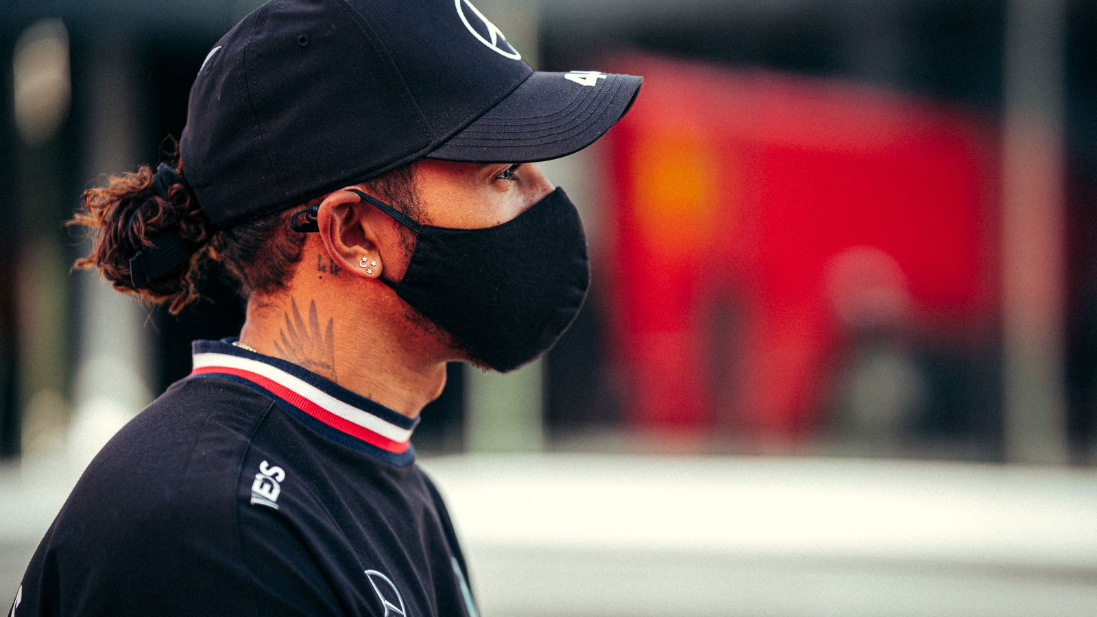 Kesepakatan baru Mercedes F1 'bukan prioritas' bagi Lewis Hamilton