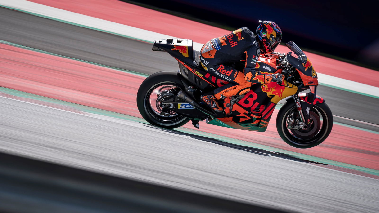 'Wajah tersenyum' saat KTM mengakhiri 'lockdown' MotoGP