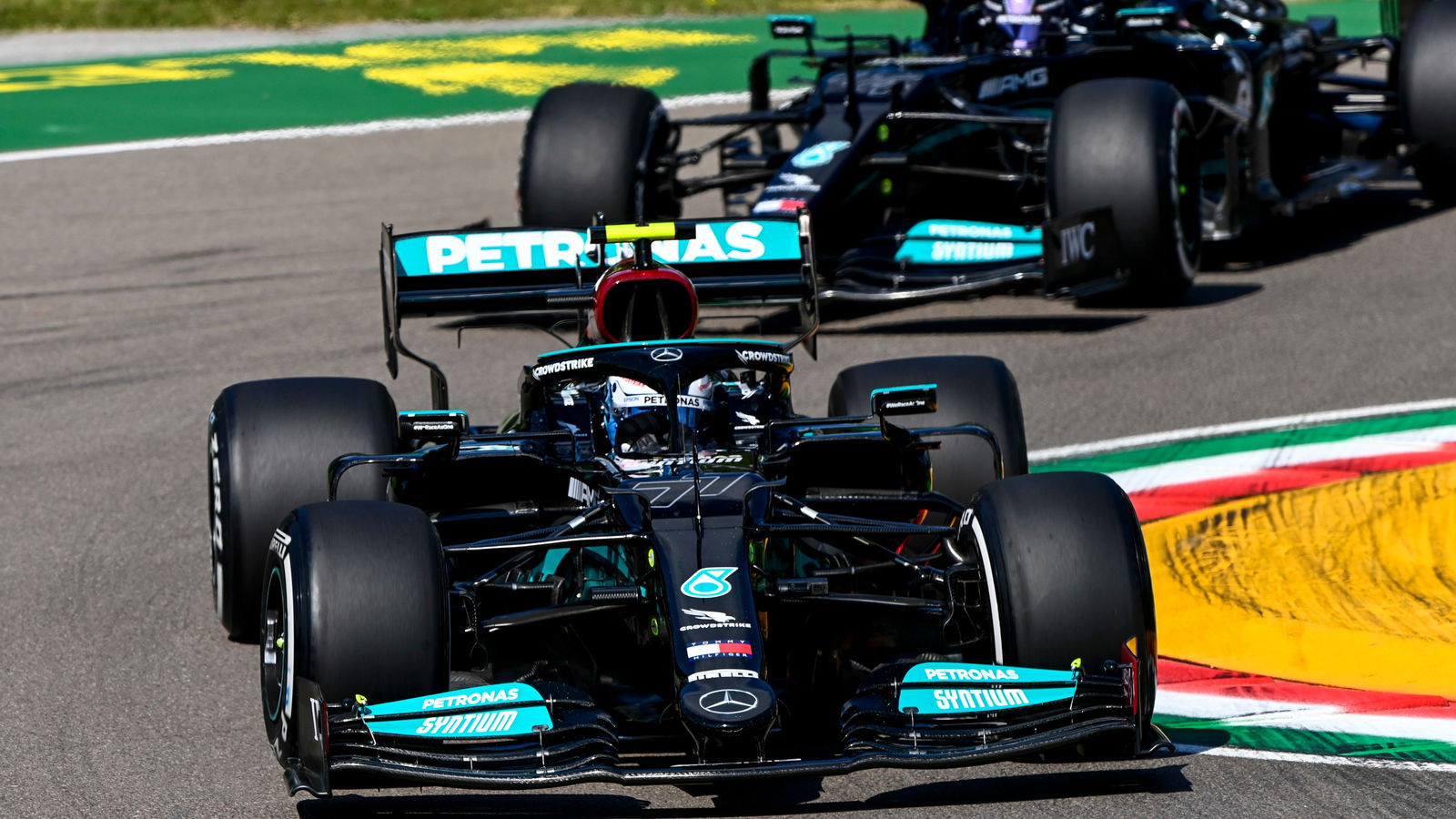 F1 GP Emilia Romagna: Masalah Driveshaft Ganggu Verstappen