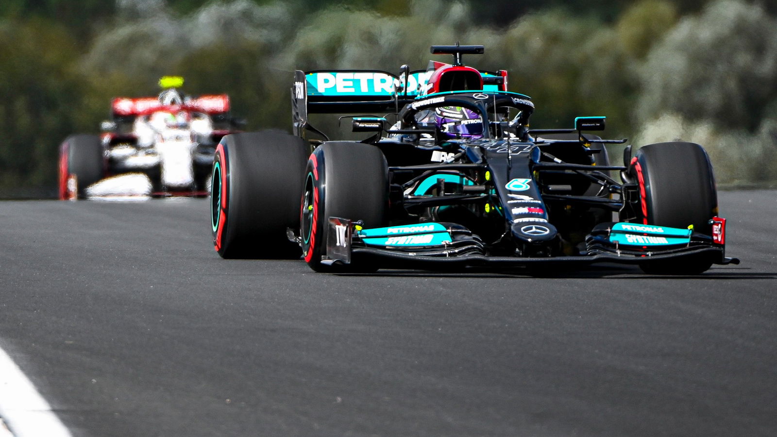 Mercedes fear Hamilton’s fightback will be “tougher” than predicted