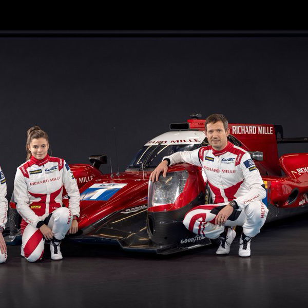 Toyota mencetak gol Fuji WEC 1-2 saat mobil # 7 mengakhiri paceklik